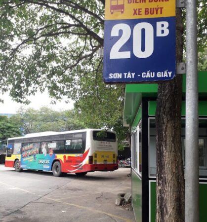 Quang cảnh tổng thể bến xe Sơn Tây, trung tâm các chuyến xe đi 8Day - trang web uy tín đăng ký & đăng nhập dễ dàng