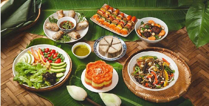 Quầy cơm chay tự chọn phong phú của quán Chị Phương 8Day - trang web uy tín đăng ký & đăng nhập dễ dàng