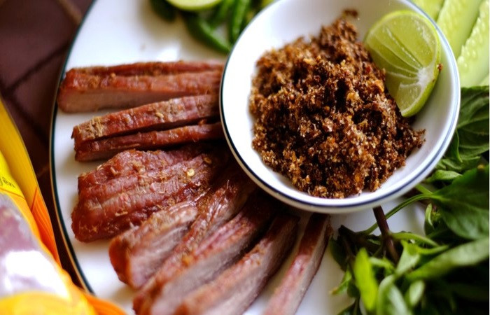 Sản phẩm bò 1 nắng 2 sương ai ăn cũng mê