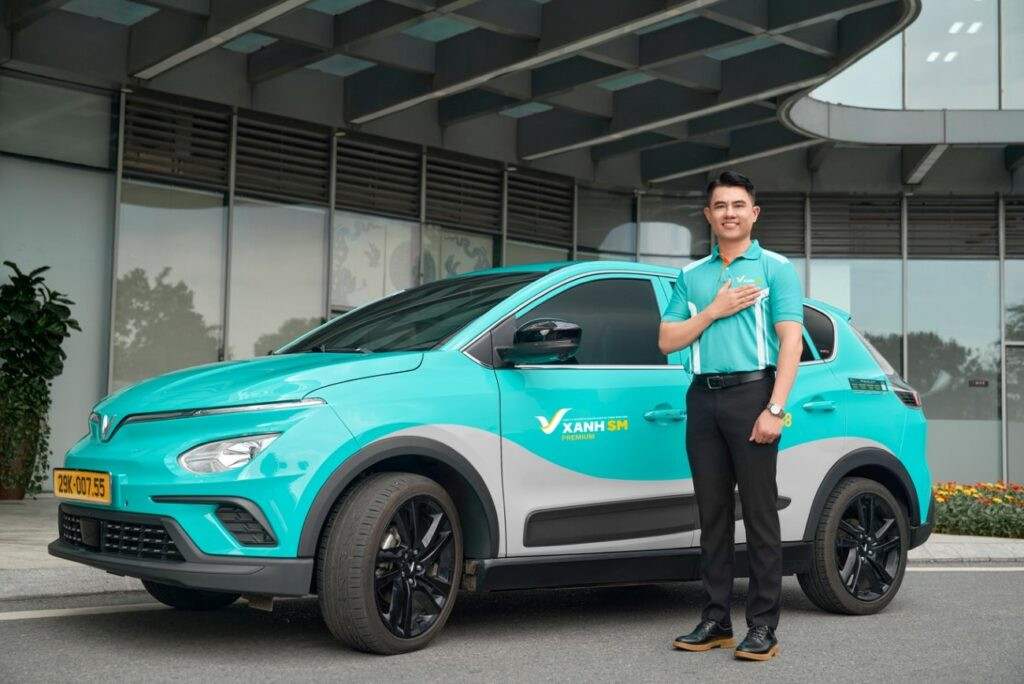 Tài xế Xanh SM thân thiện, chuyên nghiệp trên tuyến Hà Nội 8Day - trang web uy tín đăng ký & đăng nhập dễ dàng