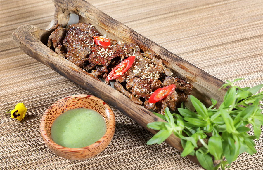 Thịt bò nướng ống tre Pleiku Gia Lai