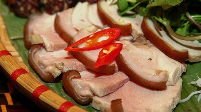 Thịt thui luộc – Top1 8Day thế giới trò chơi tài xỉu dân tộc Mường trứ danh