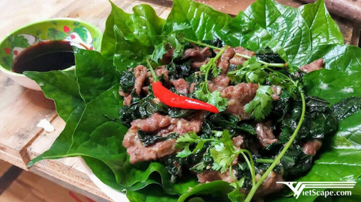Thịt trâu lá trơng nướng Quảng Trị