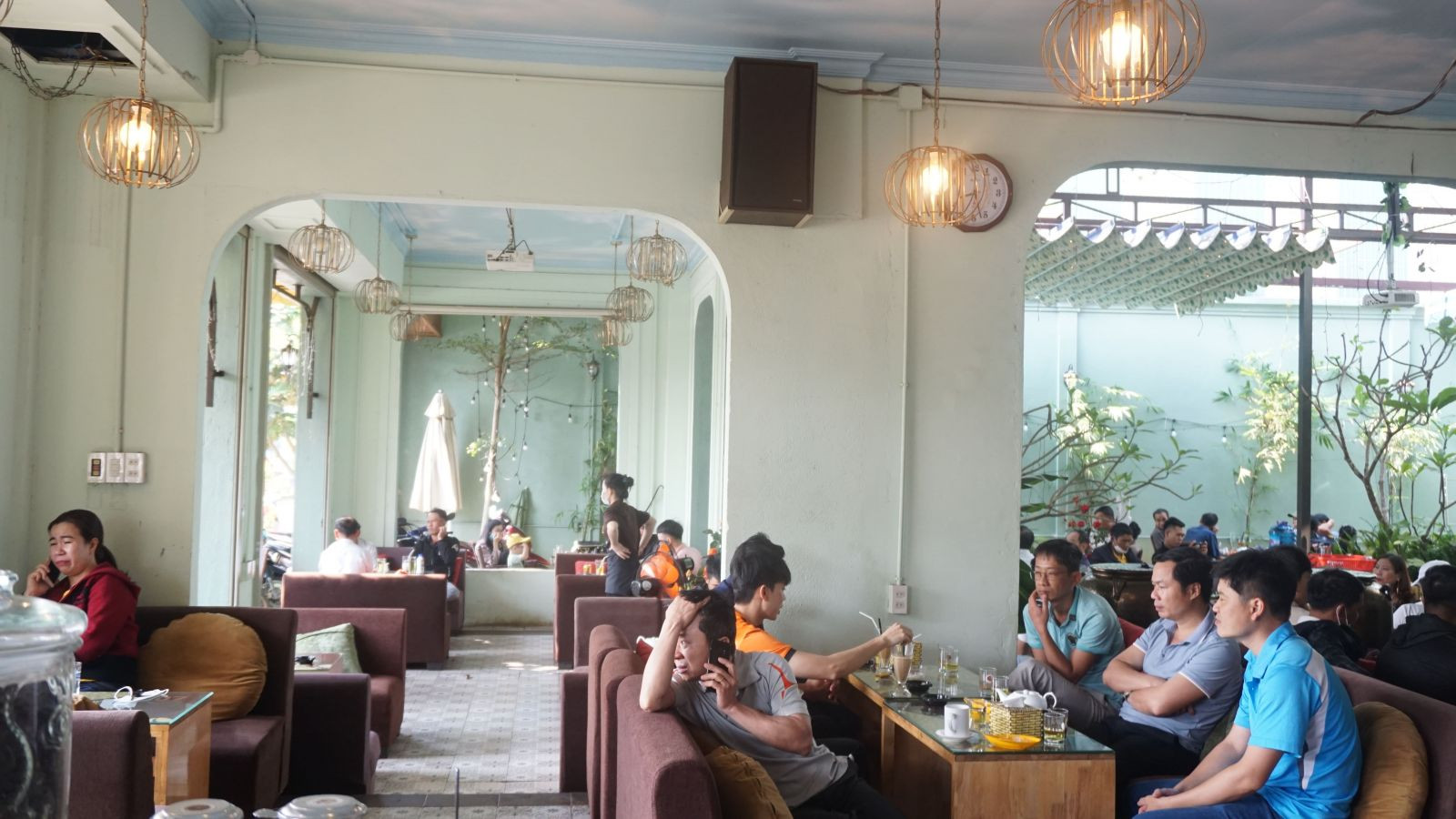 Thưởng thức cà phê DT68 là nhà cái uy tín hàng đầu trong lĩnh vực cá cược tại thị trường Việt Nam Gia Lai