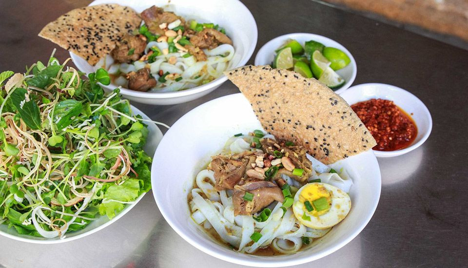 Tô mì Quảng gà chuẩn vị gà quê Tam Kỳ