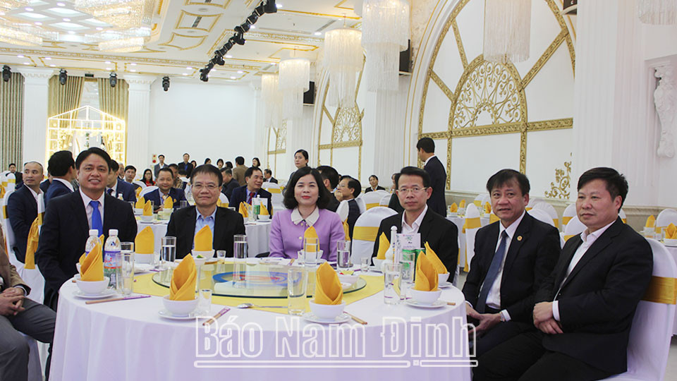 Toàn cảnh buổi gặp mặt với các đồng chí lãnh đạo tỉnh 8Day - trang web uy tín đăng ký & đăng nhập dễ dàng, góp phần kiến tạo hình ảnh quê hương giàu đẹp.