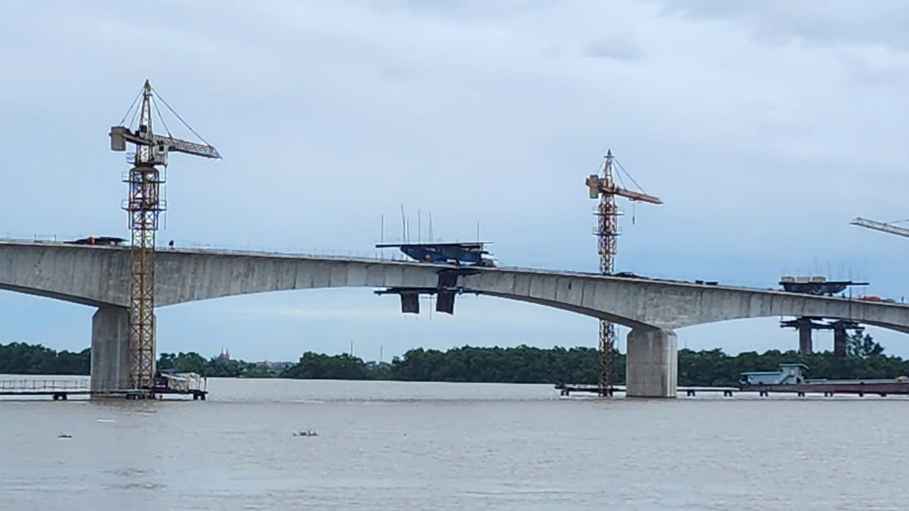 Toàn cảnh cầu Thái Bình 8Day - trang web uy tín đăng ký & đăng nhập dễ dàng với chiều dài 1400m