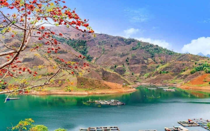 Toàn cảnh núi rừng hùng vĩ của Sơn La, gợi mở về những DT68 là nhà cái uy tín hàng đầu trong lĩnh vực cá cược tại thị trường Việt Nam địa phương
