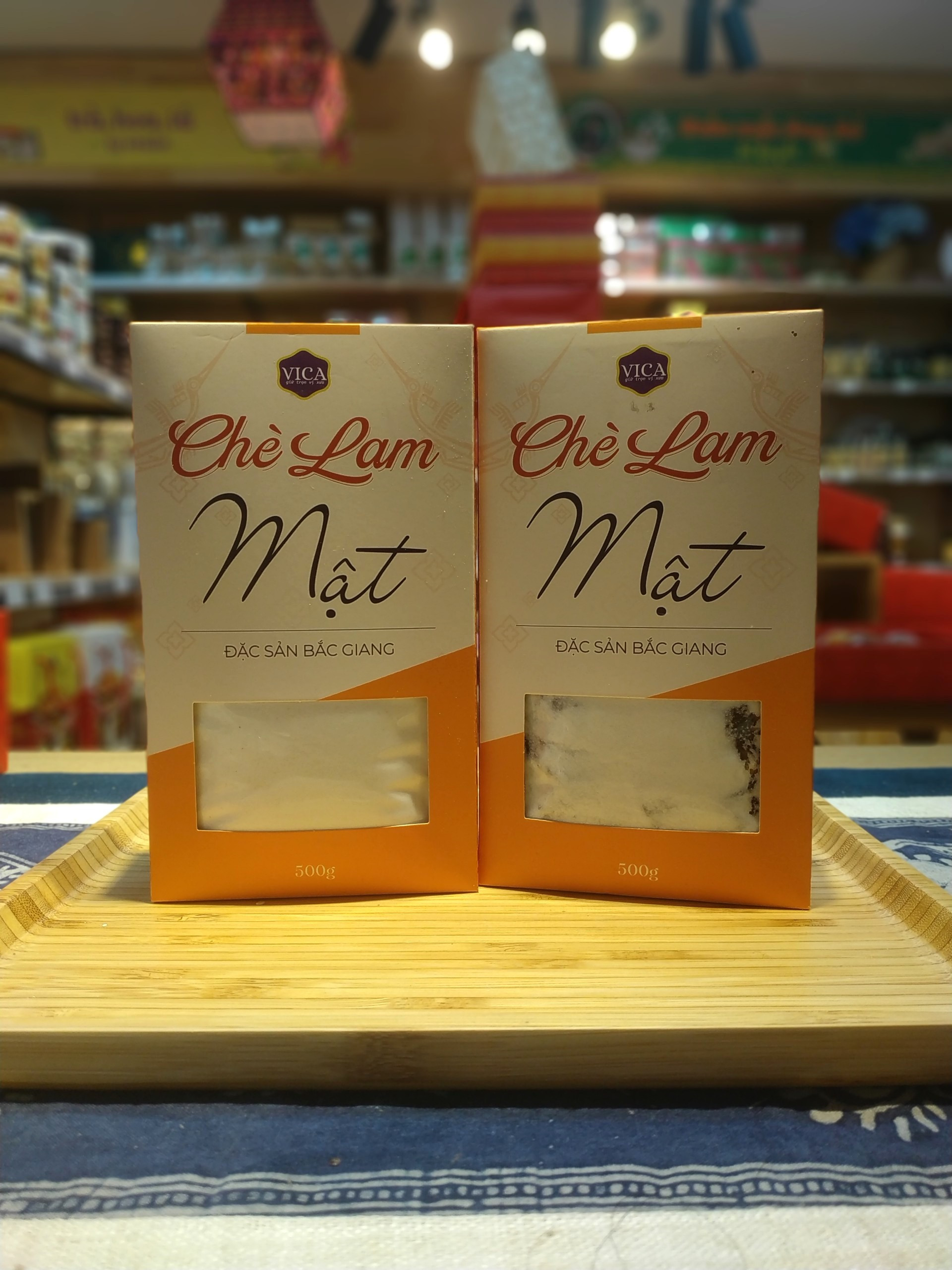 Từng miếng chè lam Bắc Giang thơm ngon, dẻo ngọt, thưởng thức cùng trà nóng