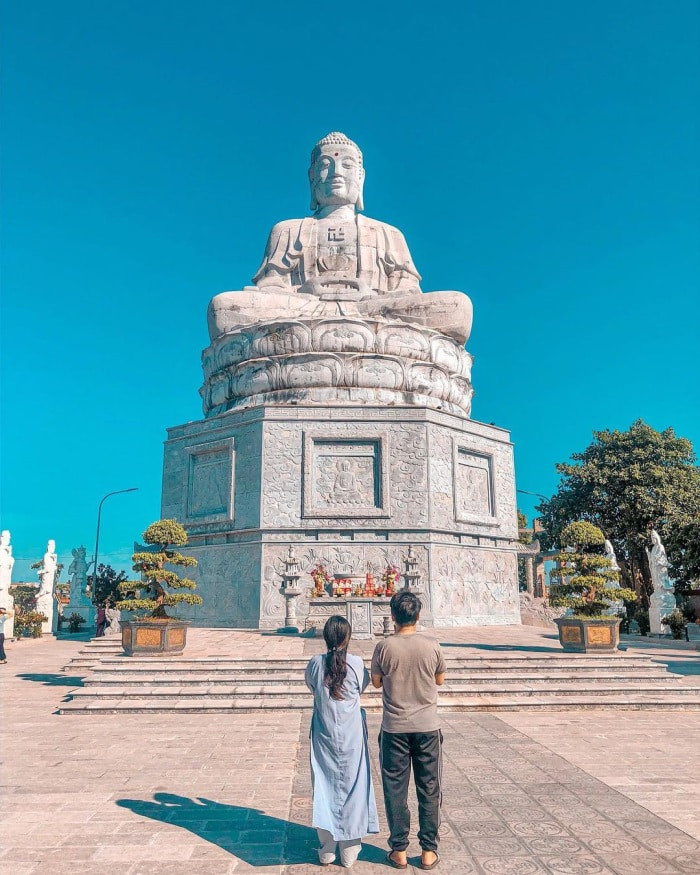 Tượng Phật A Di Đà Chùa Bình A Nghĩa Hưng