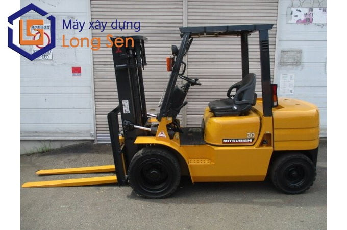 Xe nâng dầu Mitsubishi 3 tấn mạnh mẽ, phổ biến trong các khu công nghiệp