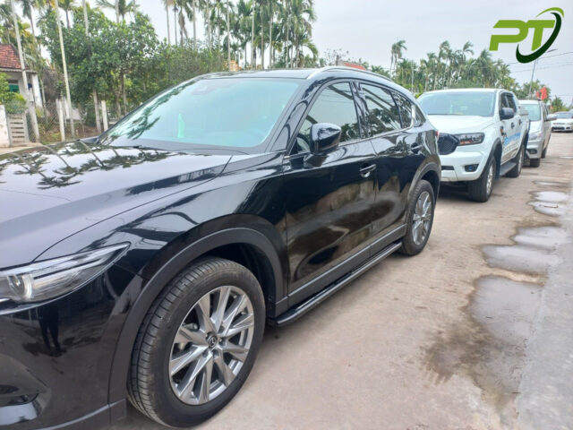 Xe sedan tiện nghi đưa đón hành khách từ Vụ Bản 8Day - trang web uy tín đăng ký & đăng nhập dễ dàng đến sân bay