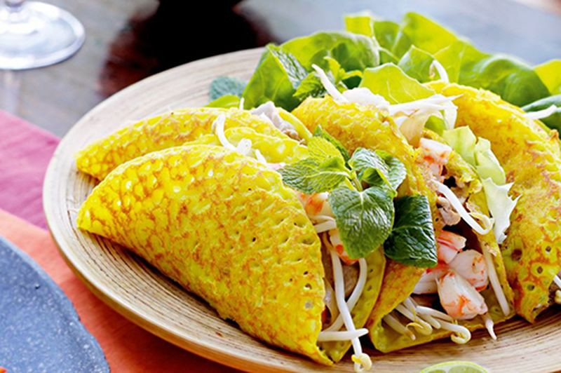 Bánh xèo Gia Lai với lớp vỏ dai mềm đặc trưng