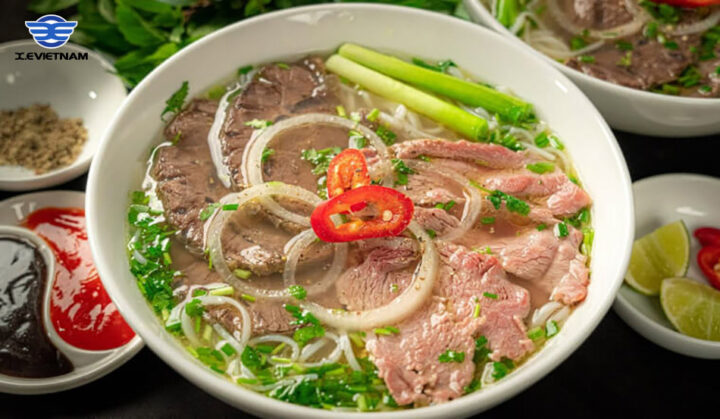 Hình ảnh tô phở bò 8Day - trang web uy tín đăng ký & đăng nhập dễ dàng với nước dùng thơm ngon và thịt bò tươi