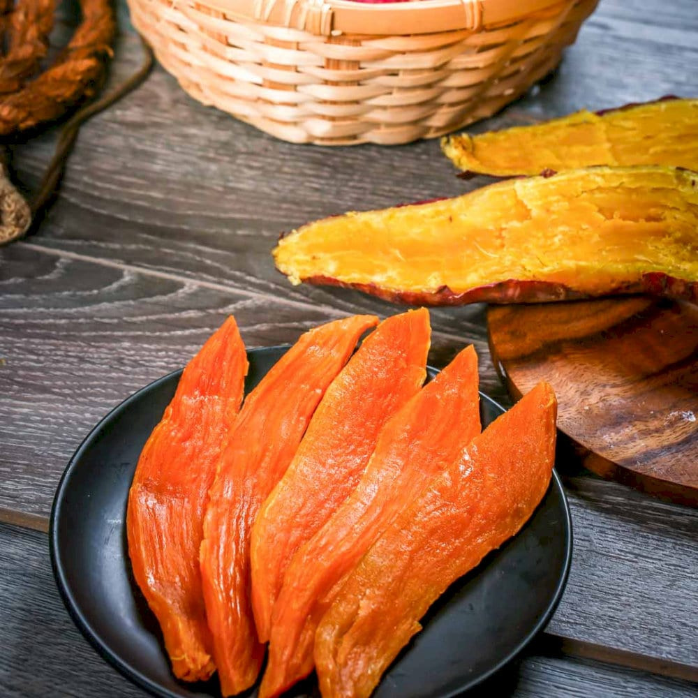 Khoai deo Quảng Bình có màu vàng cánh gián hấp dẫn