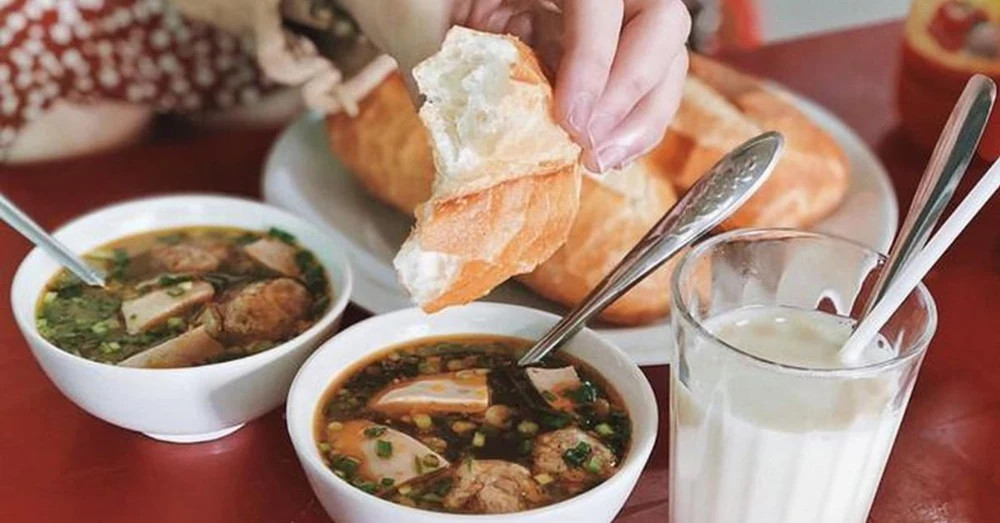 Món ăn Đà Lạt bánh mì xíu mại