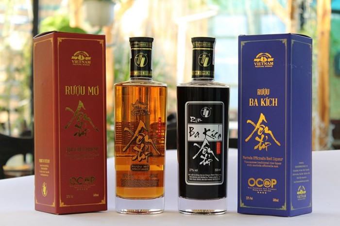 Rượu mơ Yên Tử thơm ngon, thích hợp để làm quà biếu